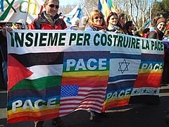 italiani in manifestazione